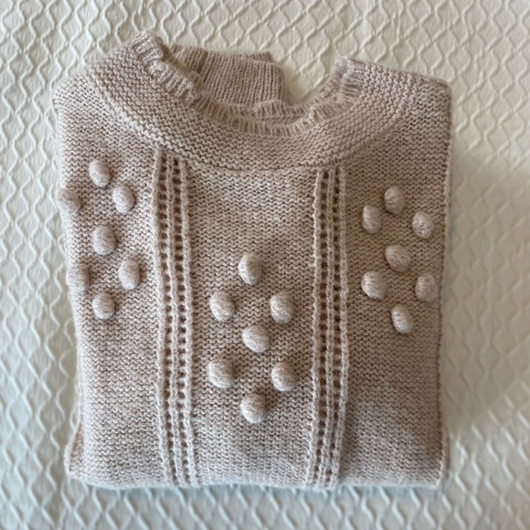 E & M long sleeve loose knit lightweight pull over sweater. Natural/beige. Large - Picture 12 of 13